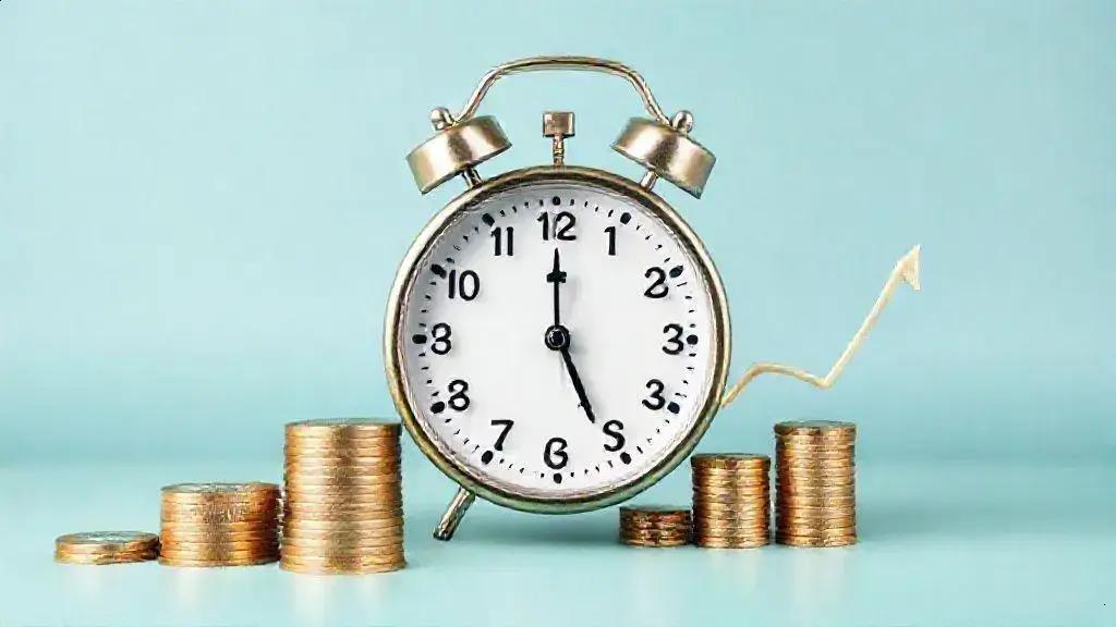 How compound interest works over time